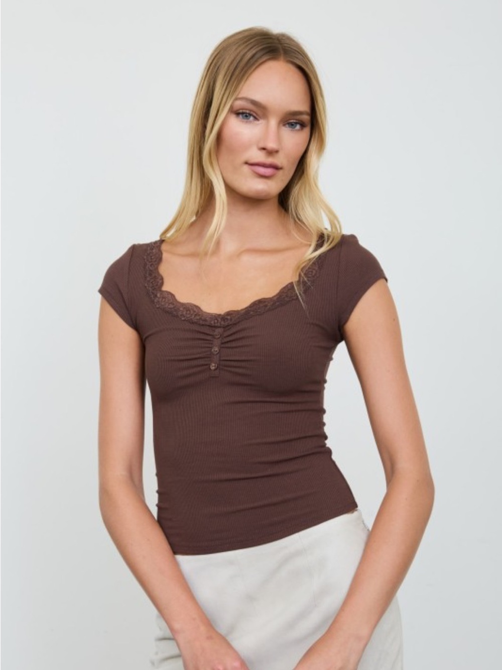 🆕🤍BROWN LACE JEN TEE